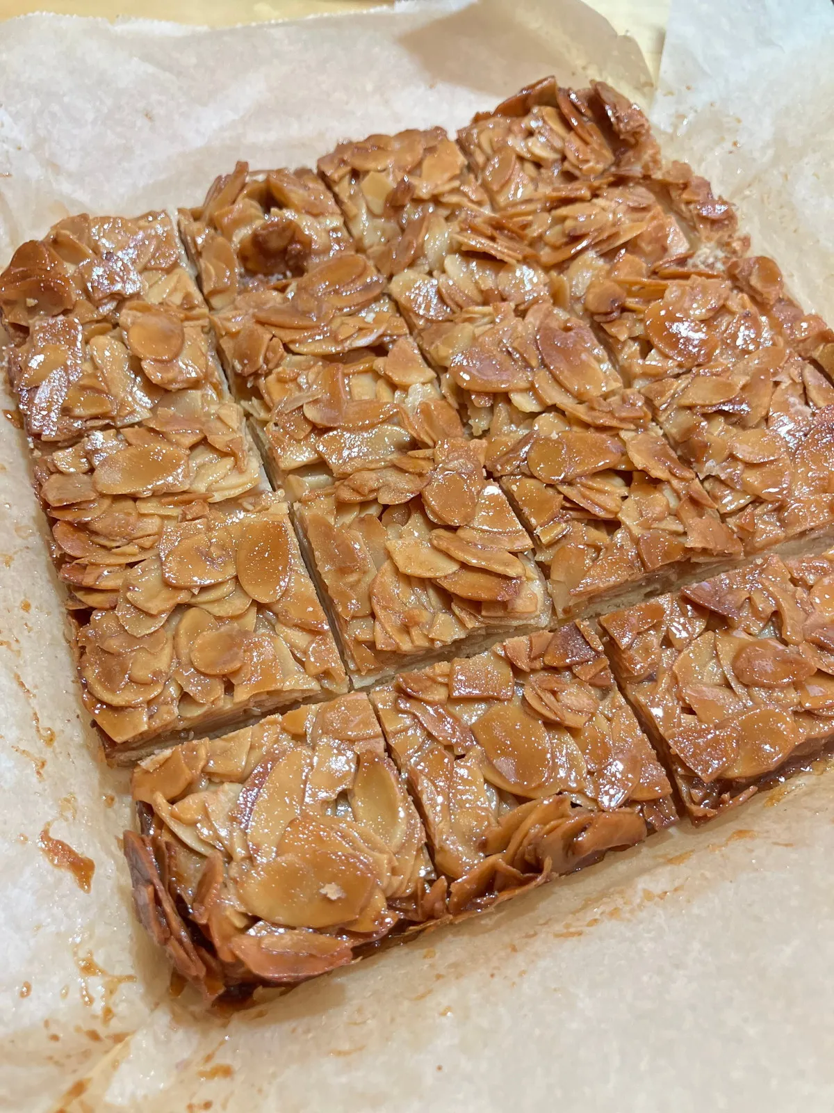 【冷蔵便】【国産小麦100%】アーモンド香る手作りフロランタン