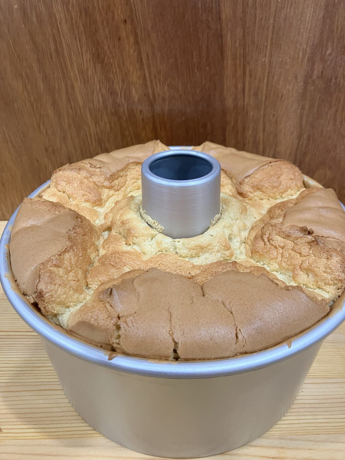 【冷凍便】【国産小麦100%】無添加　シフォンケーキ　20cm